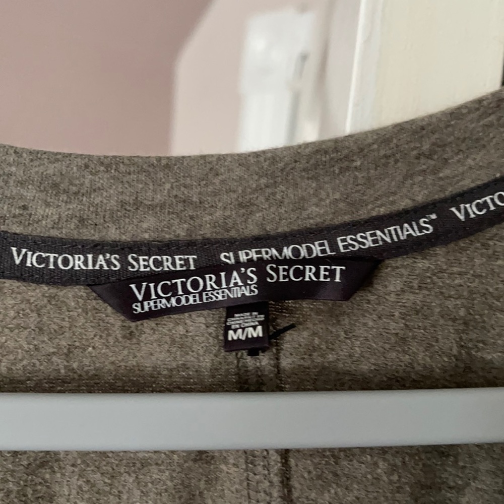 Vs Supermodel Essential Lightweight Sweatshirt - image 3